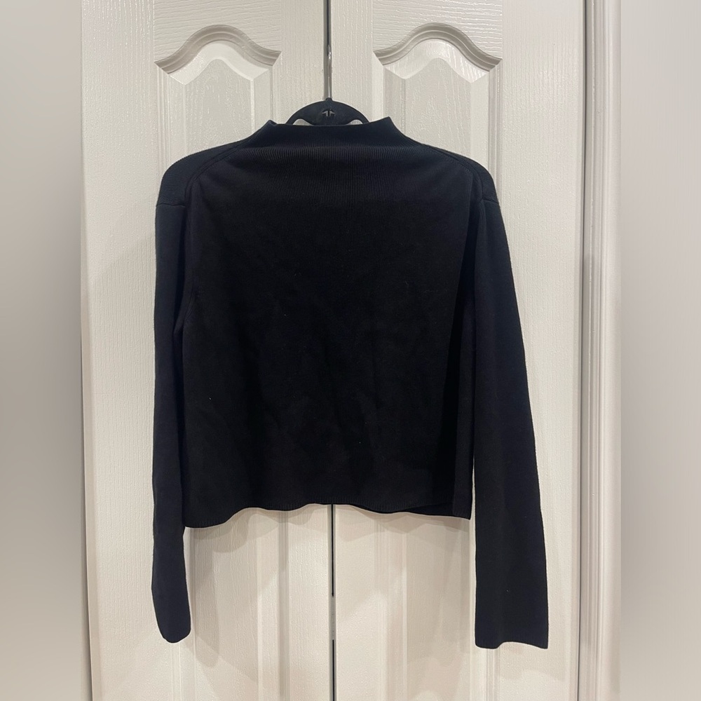 Chic Black Sweater - Picture 2 of 5